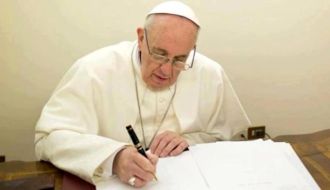 Por problemas graves de salud deja el Papa Francisco carta firmada de renuncia