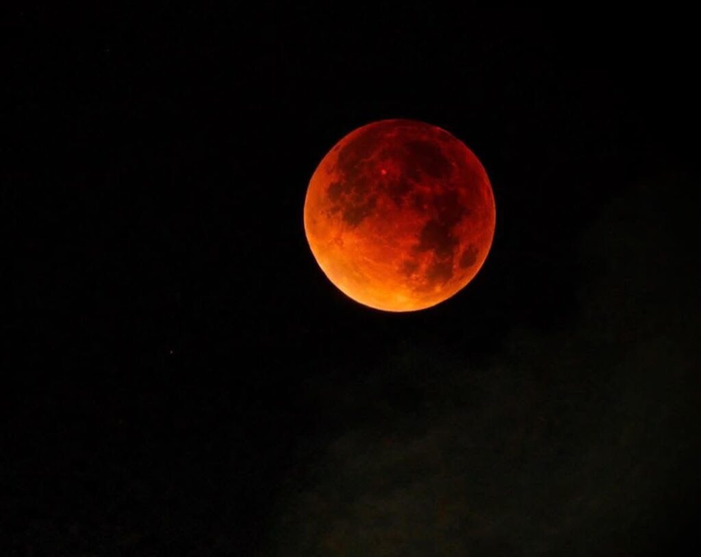 Así se vio en Quintana Roo la luna de sangre la madrugada del martes 3 ...